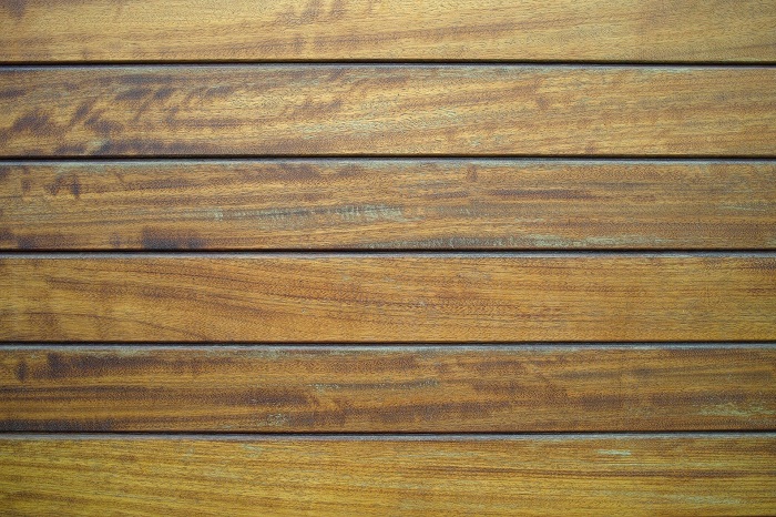 Lazúra a farba na drevo exterier